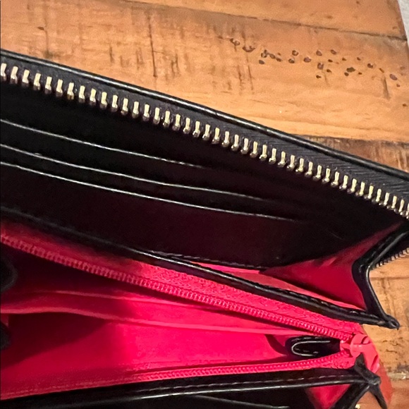 Dooney & Bourke Ostrich Medium Zip Around Wallet embossed leather NWOT - Picture 6 of 6